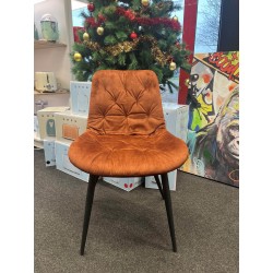 Chaise en velours orange TUFF